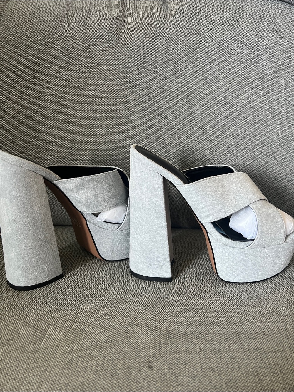Platform Block Heel Mule in Light Gray